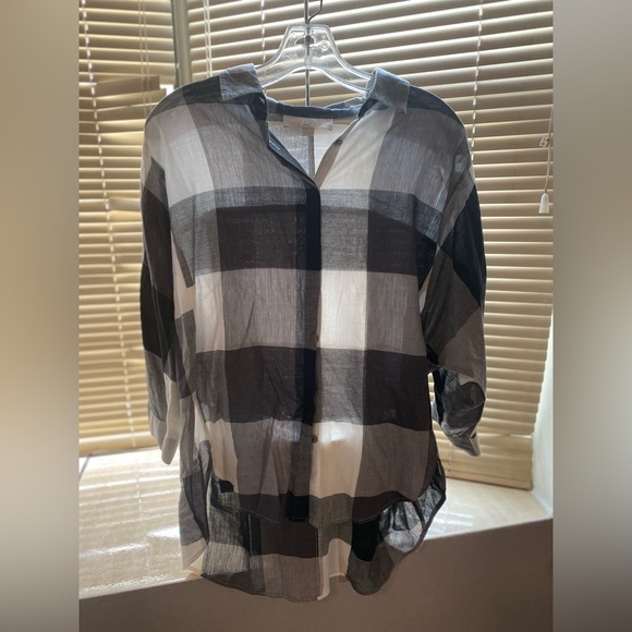 3 Tops bundle!! - Picture 8 of 10